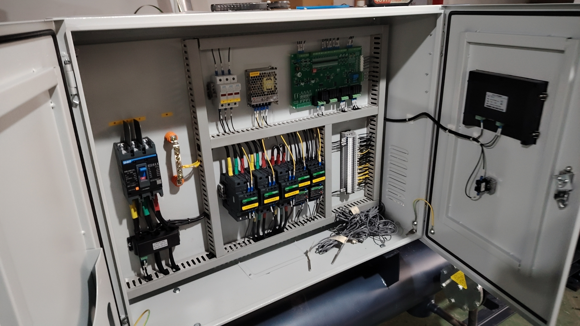 Có thể điện áp 380V 60Hz và 380V 380V của pha 380V có thể được sử dụng thay thế cho nhau không?